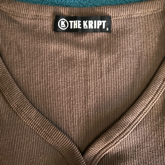 The Kript Fairycore Brown Basik Buttons Crop Top - Picture 5 of 10